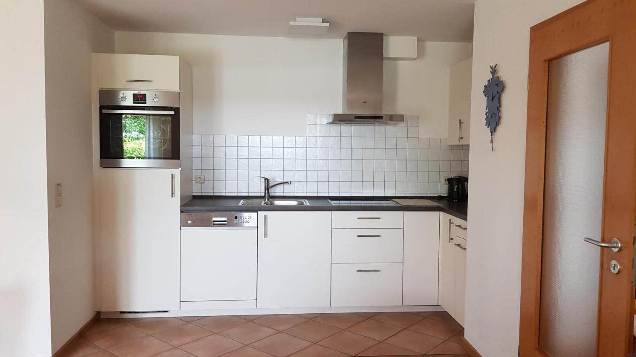 Ferienwohnung Familie Kunz フリーゼンハイム エクステリア 写真